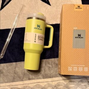 Stanley 40oz Lime Green Quencher Tumbler with Handle